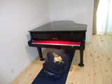 音楽室へのピアノ搬入｜里仁舎の施工例「音楽室のある家」